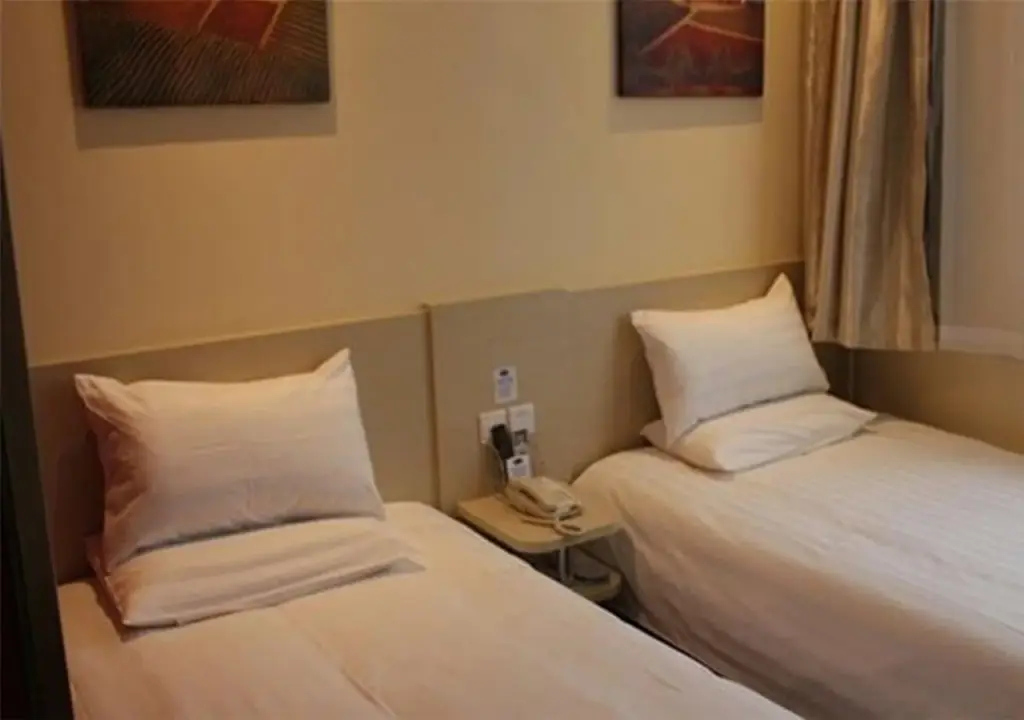 Тяньцзинь: Hanting Express Tianjin Zhongshanmen
