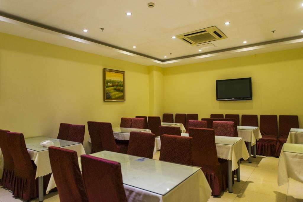 Шанхай: Hanting Express Shanghai Yunshan Road Branch