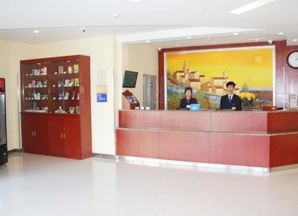 Хулудао: Hanting Express Huludao Zhongyang Road Branch