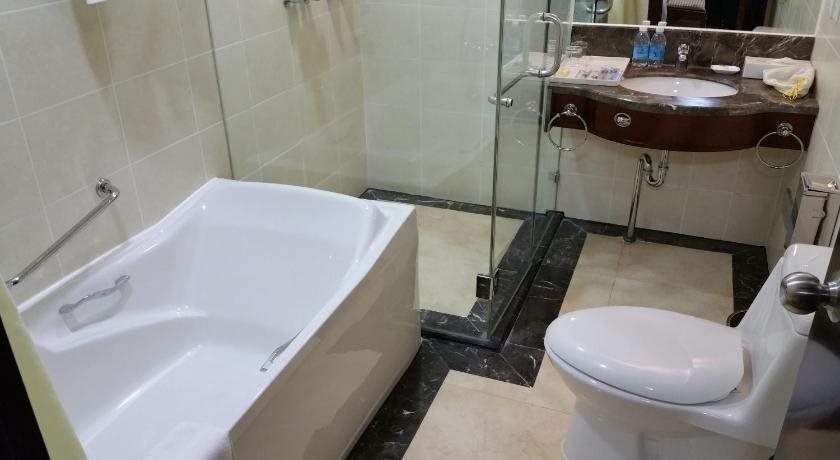 Далянь: Jinyuan Hotel Dalian