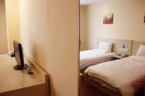 Hanting Guiyang Qianling Mountain Park Branch Hotel — фото 1