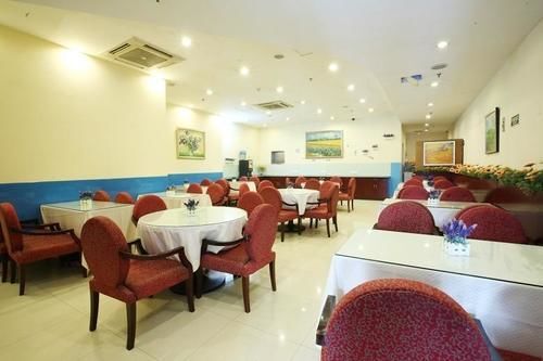 Чжаоюань: Hanting Express Zhaoyuan Wenquan Road Jincheng Square