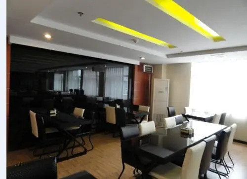 Starway Hotel Shijiazhuang Middle Zhongshan Road — фото 1