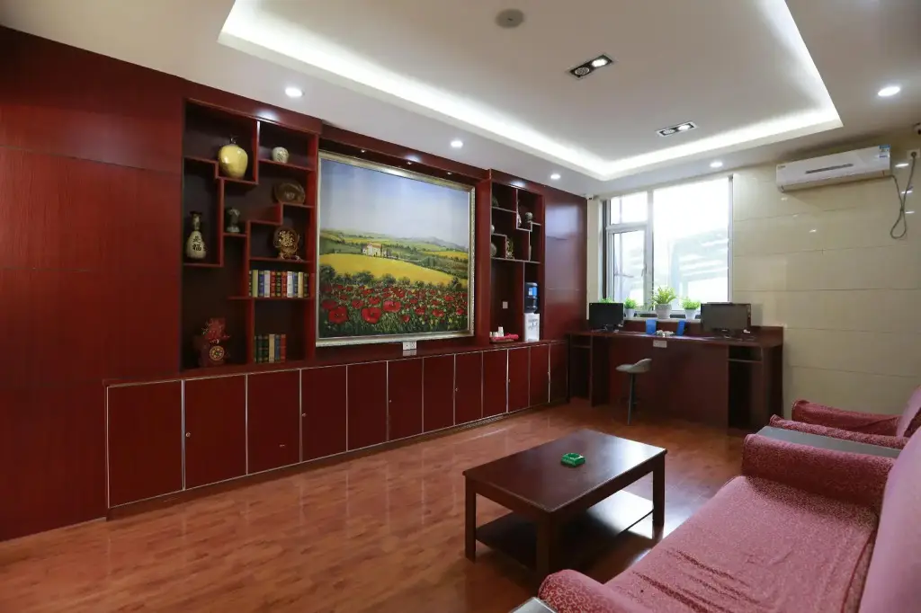 Чжанцзякоу: Hanting Express Zhangjiakou Hongqi Lou