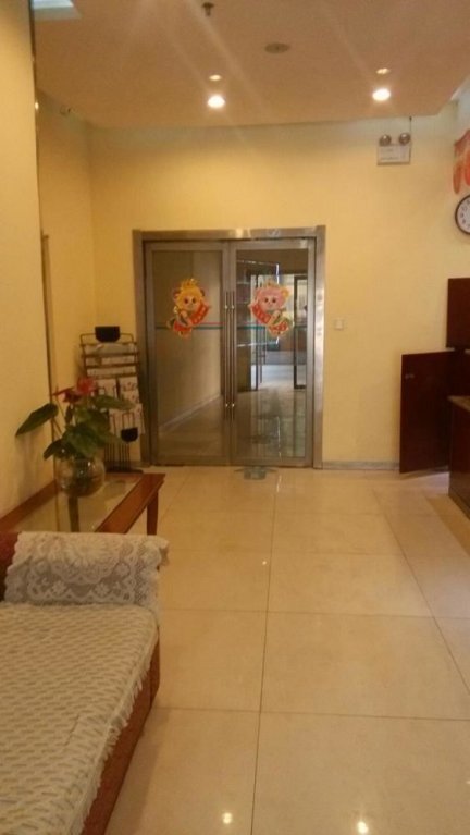 Пинлян: Hanting Express Pingliang New Minzhu Road