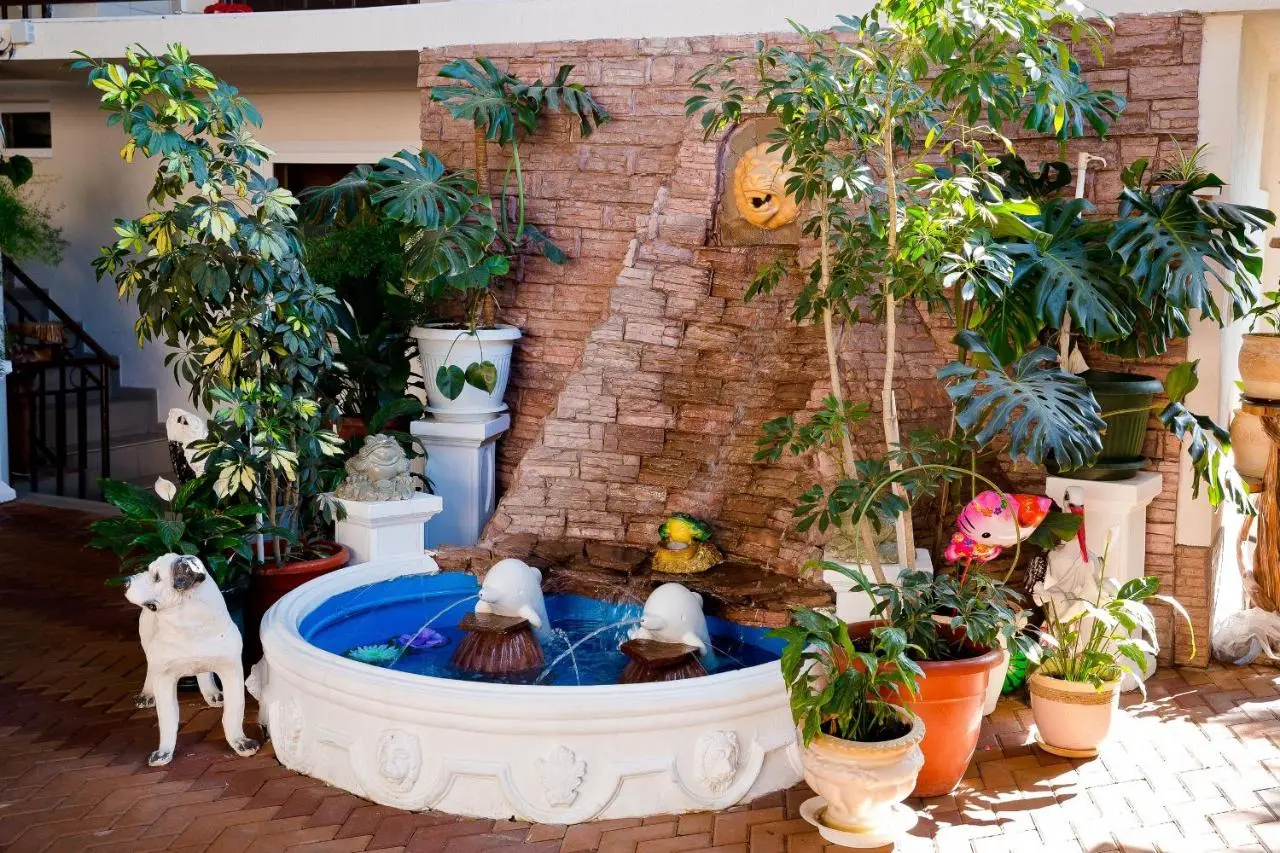 Лоо: Guest House Galina