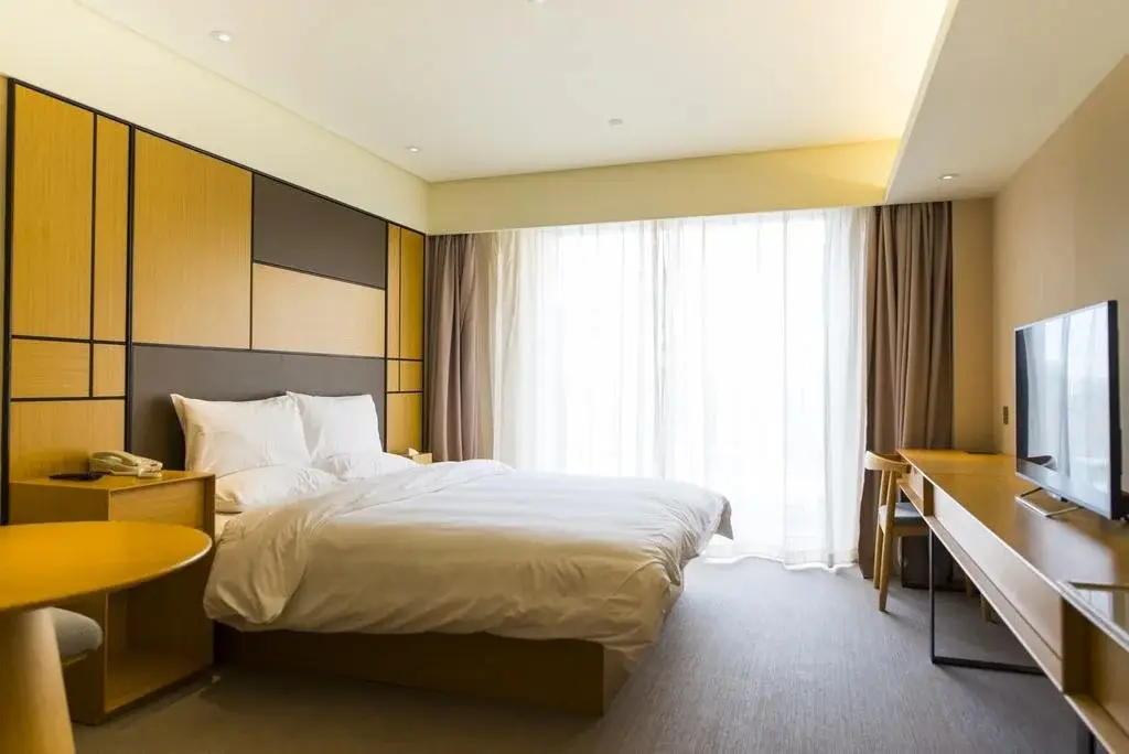 Ляньюньган: Ji Hotel