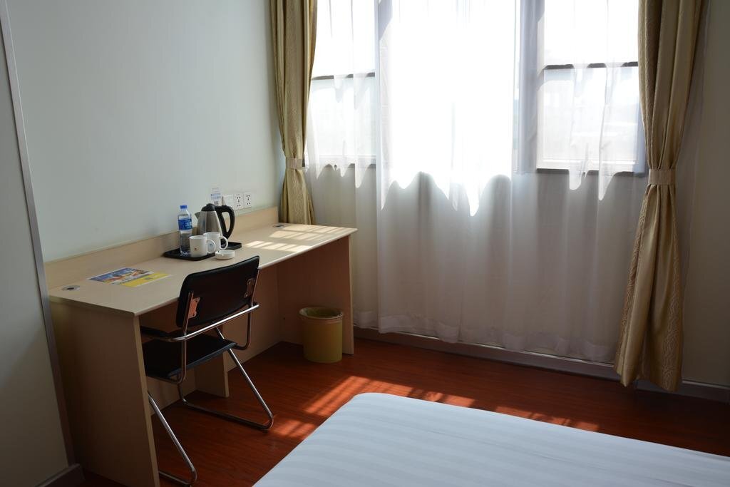 Шэньчжэнь: Hanting Express Shenzhen Baoan Shajing