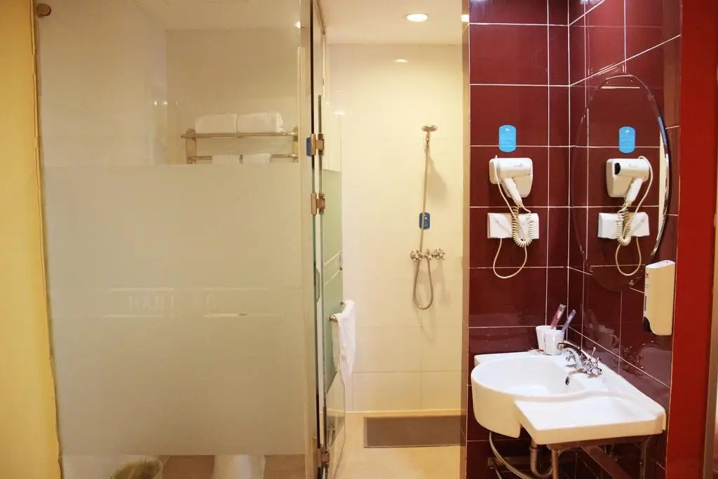 Шэньчжэнь: Hanting Express Shenzhen Baoan Shajing