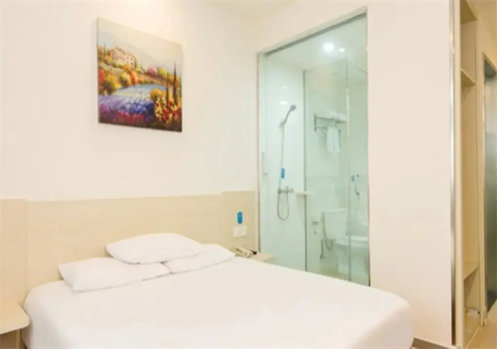 Шэньчжэнь: Hanting Express Shenzhen Hai Shang Shi Jie Zhao Shang Road Branch