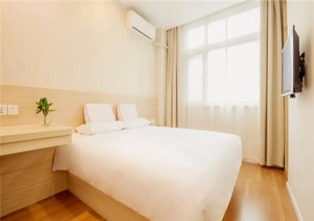 Шэньчжэнь: Hanting Express Shenzhen Hai Shang Shi Jie Zhao Shang Road Branch