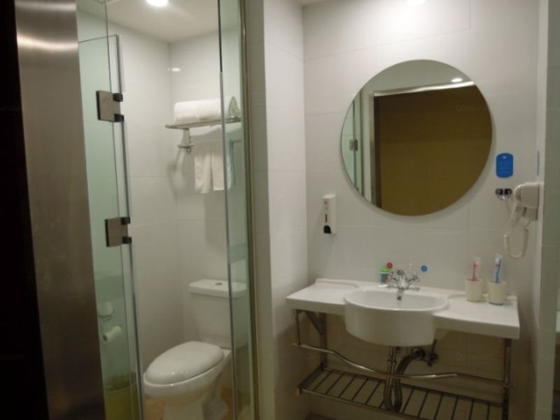 Хэфэй: Hanting Hotel Hefei Jinzhai Road Anhui Medical Uni