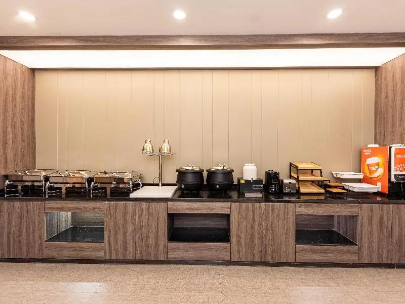 Чжэнчжоу: Hanting Hotel Zhengzhou Huanghe Road Station