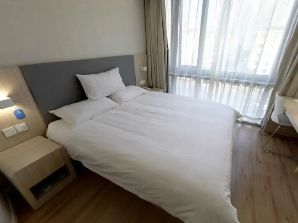 Шанхай: Hanting Hotel Shanghai Guilin Road