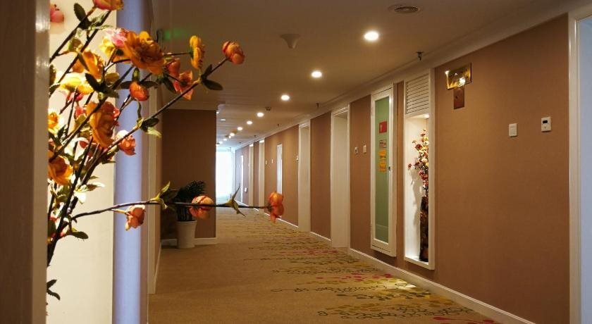 Нинбо: Ningbo World Hotel