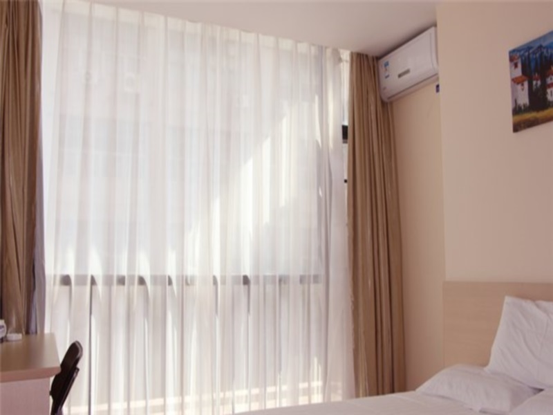 Шэньчжэнь: Hanting Hotel Shenzhen Xixiang Bihaiwan