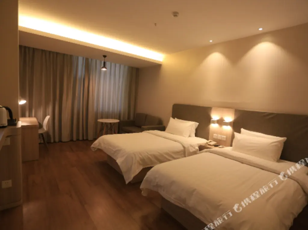 Лицзян: Hanting Express Lijiang Qixing Street Branch