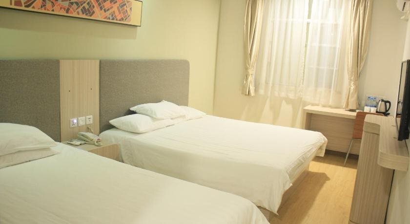 Гуанчжоу: Hanting Express Guangzhou Changlong North