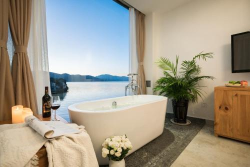 Дали: Shuanglang Xixiwan Lake View Hotel