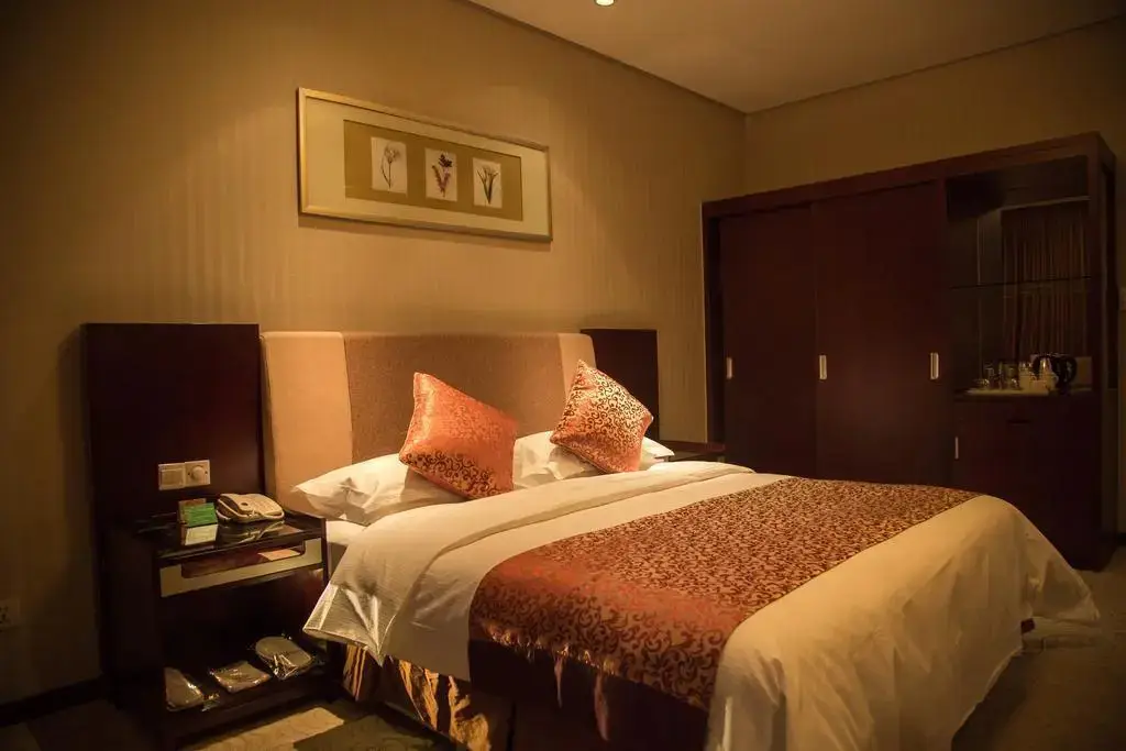 Нинбо: Days Inn Frontier Cixi