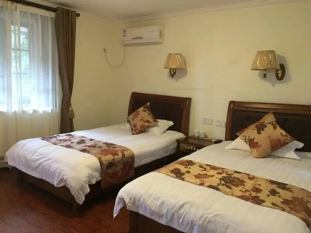 Хучжоу: Moganshan Mantin Holiday Hotel