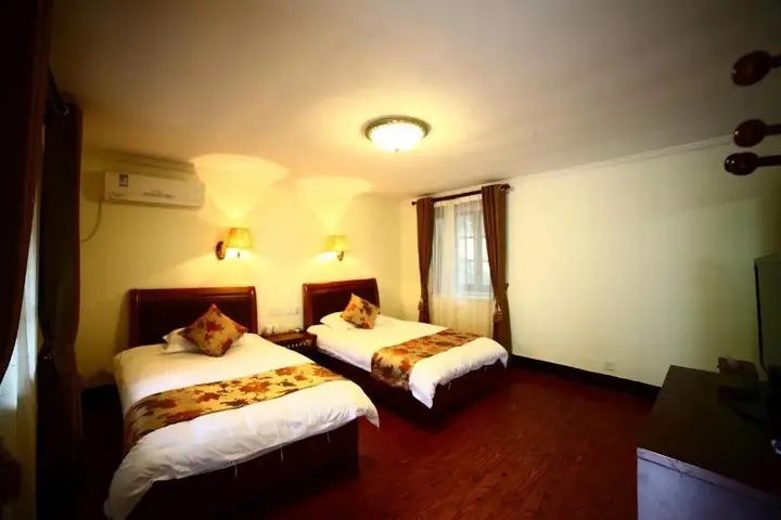 Хучжоу: Moganshan Mantin Holiday Hotel