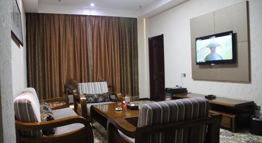 Цзюцюань: Jiuquan Longteng Hotel