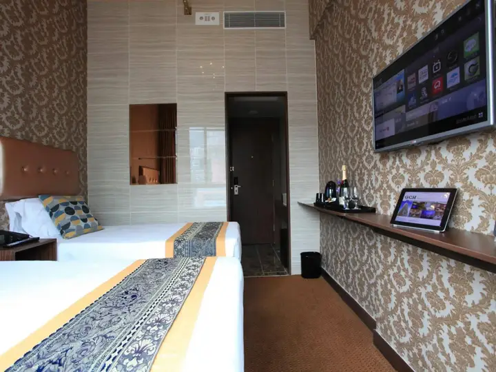 Гонконг: Grand City Hotel
