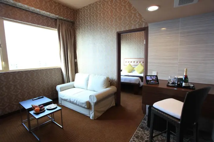 Гонконг: Grand City Hotel