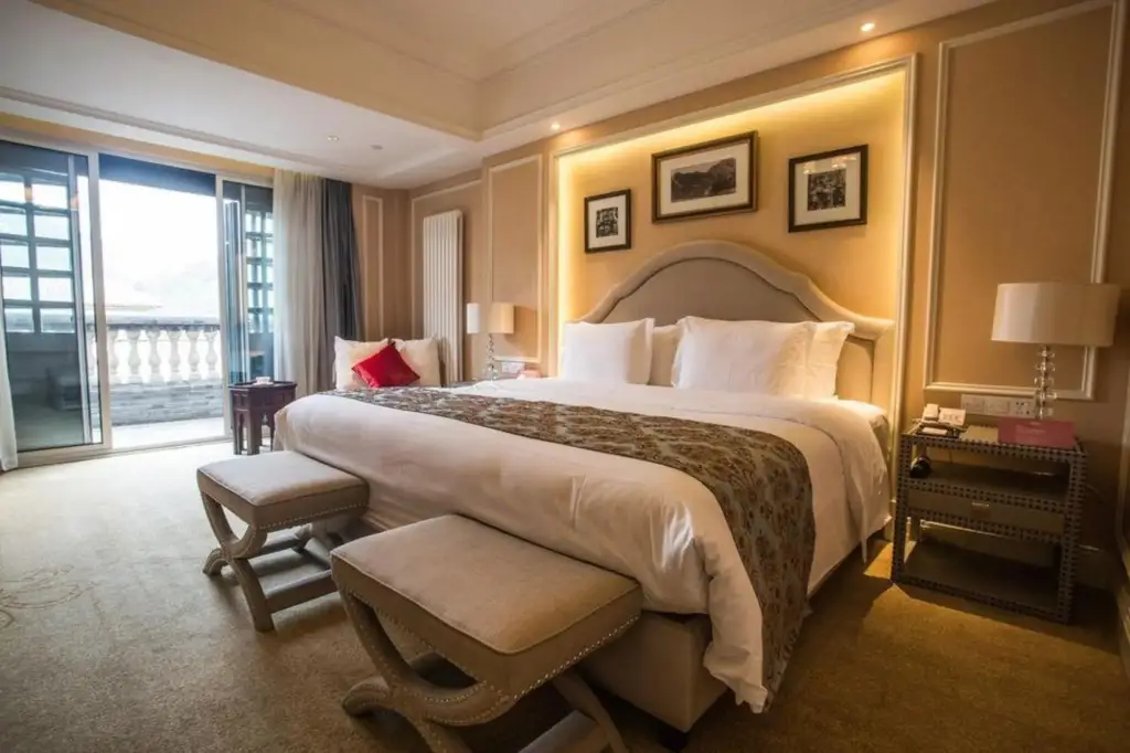 Пекин: Beijing Gubei Water Town William Edgar Hotel