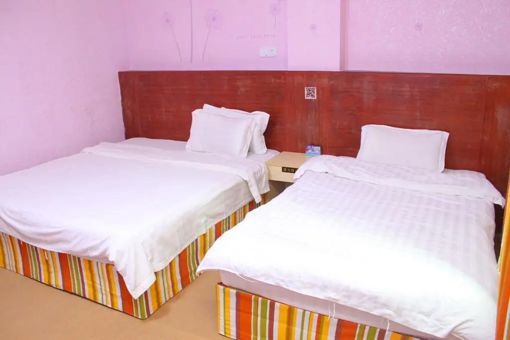 Гуанчжоу: Guangjiaohui Jiazhou Inn