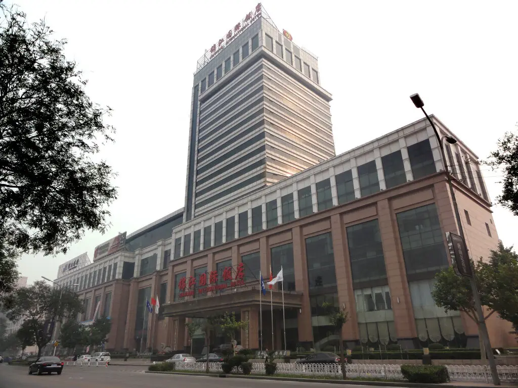 Tangshan Jinjiang International Hotel — фото 1
