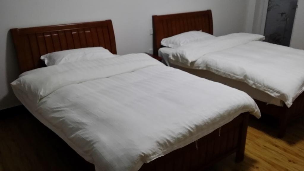 Чжанцзяцзе: Zhangjiajie Tujia men Theme Inn