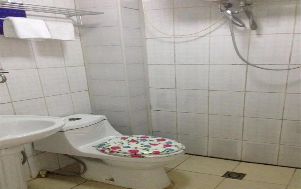 Далянь: Baihe Hotel Dalian