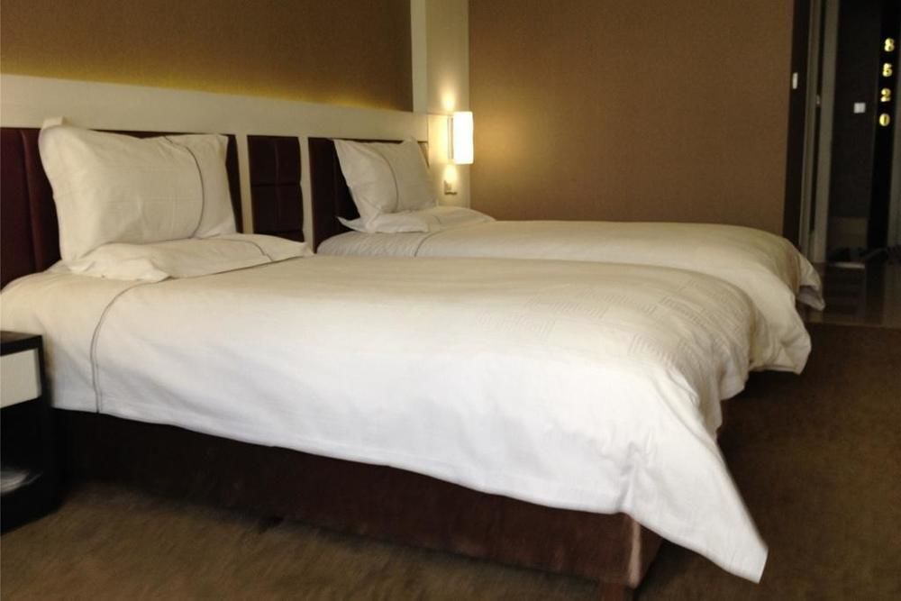 Шанхай: FX Hotel Xizangbei Road