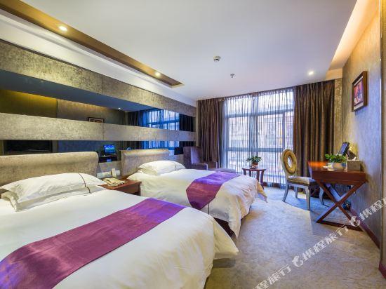 Иу: Landu Hotel