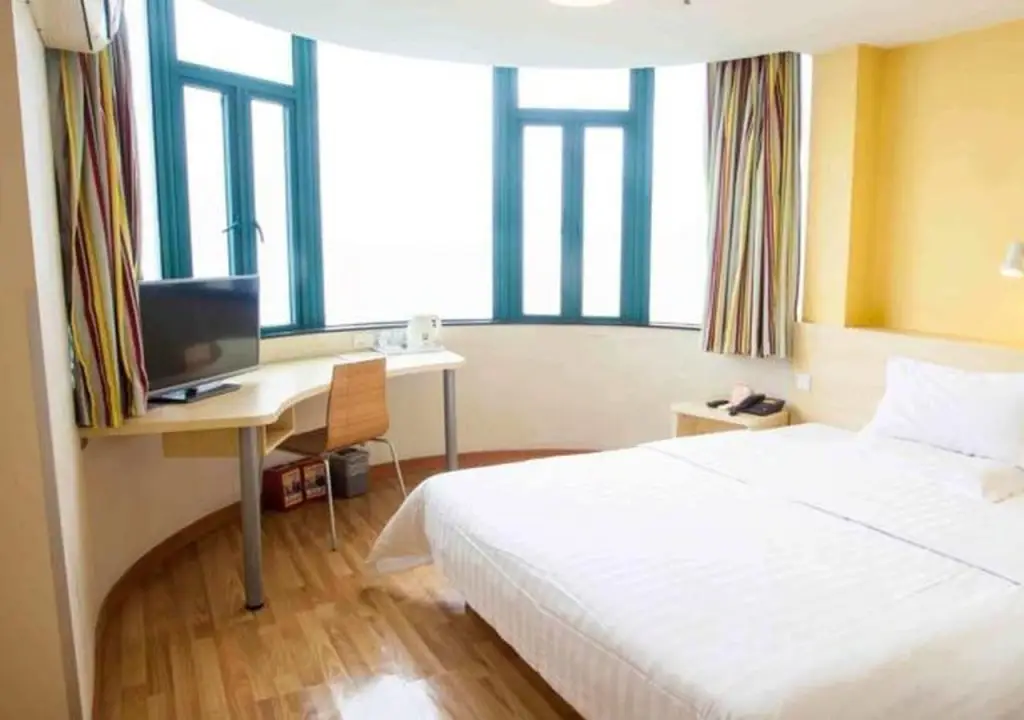 Чэнду: 7 Days Inn Chengdu Neishuangnan Dashi West Road Branch