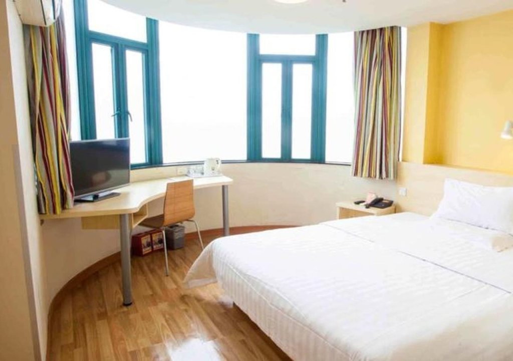 Чэнду: 7 Days Inn Chengdu Neishuangnan Dashi West Road Branch