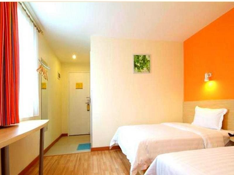 Пекин: 7Days Inn Beijing DaXing Huangcun Qingyuan Road Subway Station