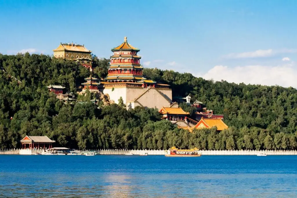 Пекин: 7 Days Inn Beijing Dinghui Temple Wuluju Branch