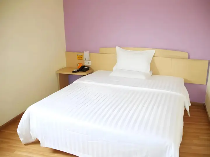Ухань: 7 Days Inn Wuhan Jianghan Road Subway Station Branch