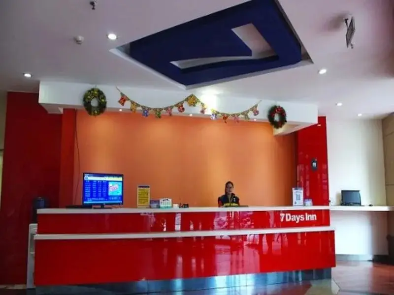 Чжэнчжоу: 7 Days Inn Zhengzhou Hongzhuan Road Fortune Plaza Branch