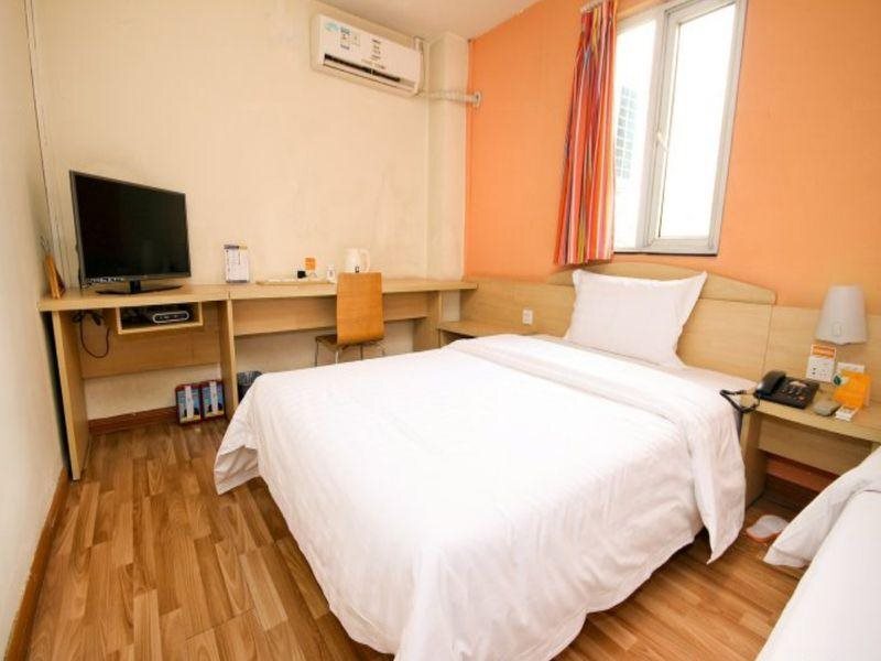 Сиань: 7 Days Inn Xian Jin Hua Road Tong Hua Gate Subway Station