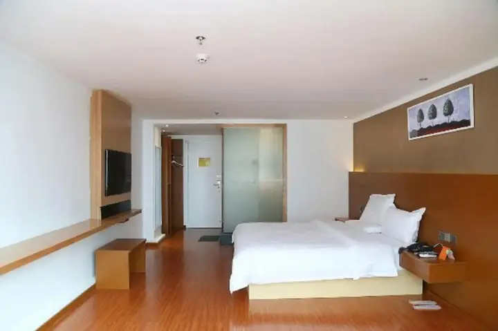 Шэньчжэнь: 7 Days Inn Shenzhen China World Trade Center Merto Station Branch