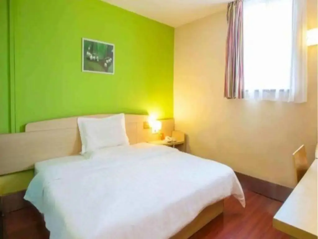 Тяньцзинь: 7 Days Inn Tianjin Beichen Development Area Shuangjie Jingjin Road Branch
