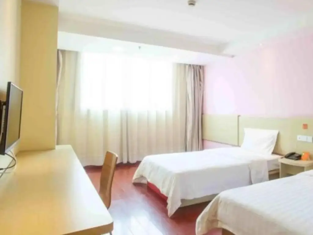 Тяньцзинь: 7 Days Inn Tianjin Beichen Development Area Shuangjie Jingjin Road Branch