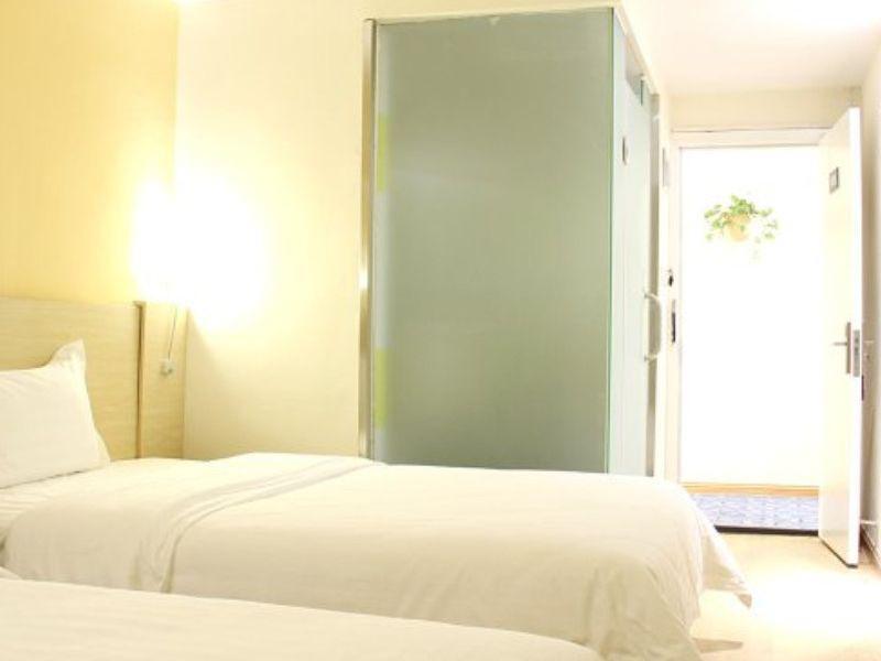 Чэнду: 7Days Inn Chengdu Wenshu CourtyaRoad Railway Station
