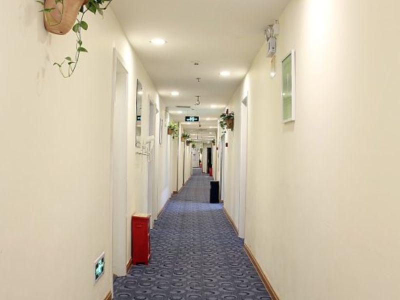 Чэнду: 7Days Inn Chengdu Wenshu CourtyaRoad Railway Station