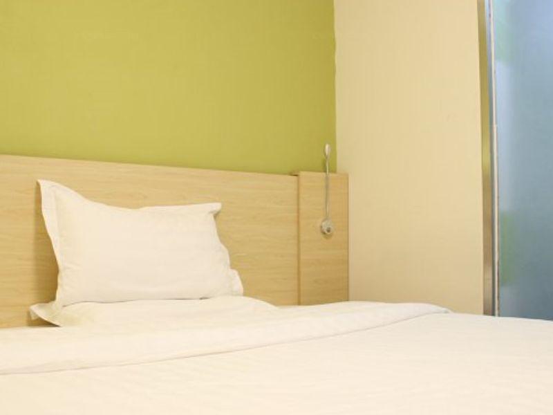Чэнду: 7Days Inn Chengdu Wenshu CourtyaRoad Railway Station