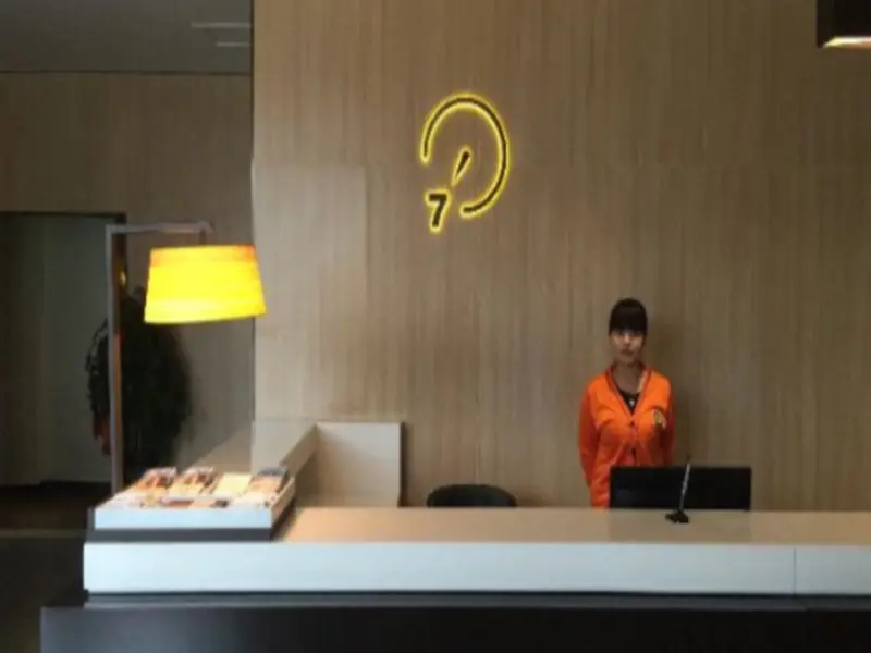 Цзуньи: 7Days Inn Zunyi Meitan Zheda Square